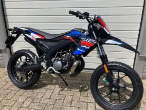 Derbi Senda X-Treme Schakelbromfiets