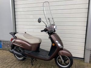 Sym Fiddle 2 Euro4 gebruikte snorscooter kleur bruin