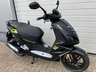 tweedehands peugeot scooter kopen